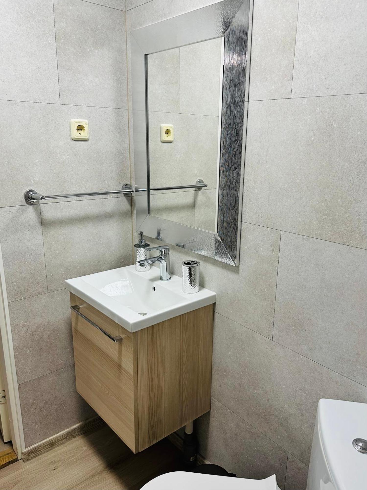 Zair Apartments Талин Екстериор снимка